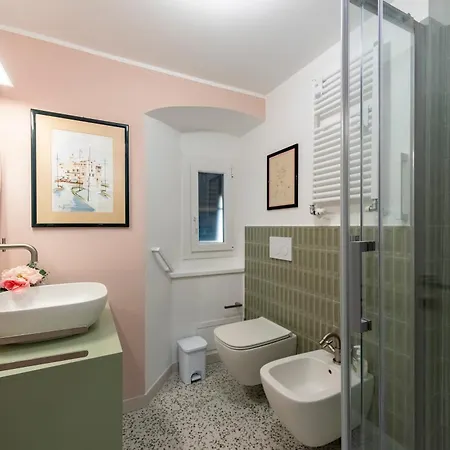 Castelletto House Center - Happy *
