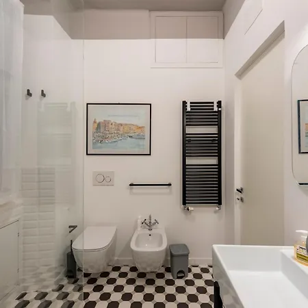 Apartment Castelletto House Center - Happy *